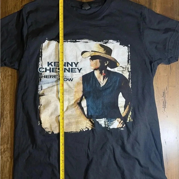2022 KENNY CHESNEY Here & Now Concert Tour Merch Unisex Short Sleeve T-Shirt - Picture 5 of 7